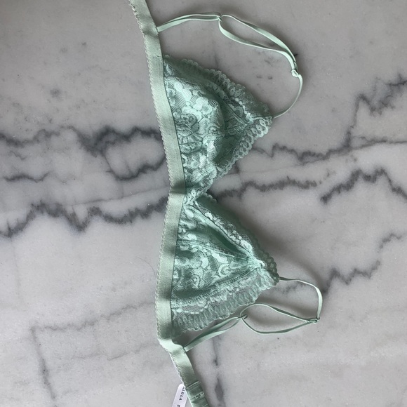 Teal lace  bra! - Picture 3 of 4